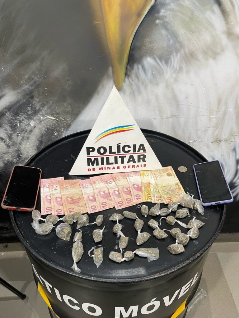 Jovem suspeito de recrutar menores para o tráfico é preso em Curvelo Jovem suspeito de recrutar menores para o tráfico é preso em Curvelo