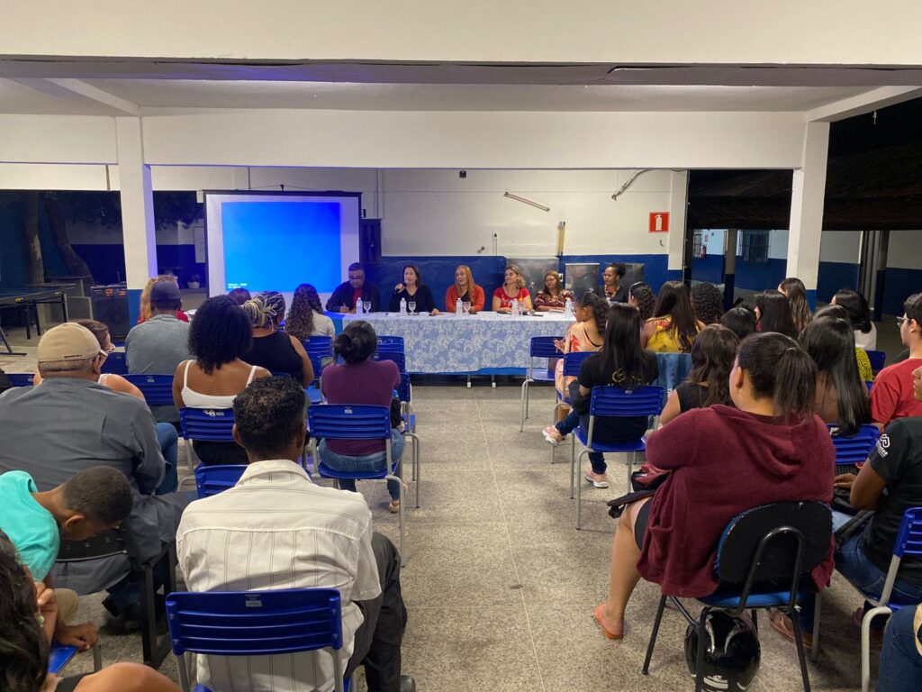 SEMED e UNIMONTES promoveram debate sobre Educação de Jovens e Adultos (EJA) SEMED e UNIMONTES promoveram debate sobre Educação de Jovens e Adultos (EJA)