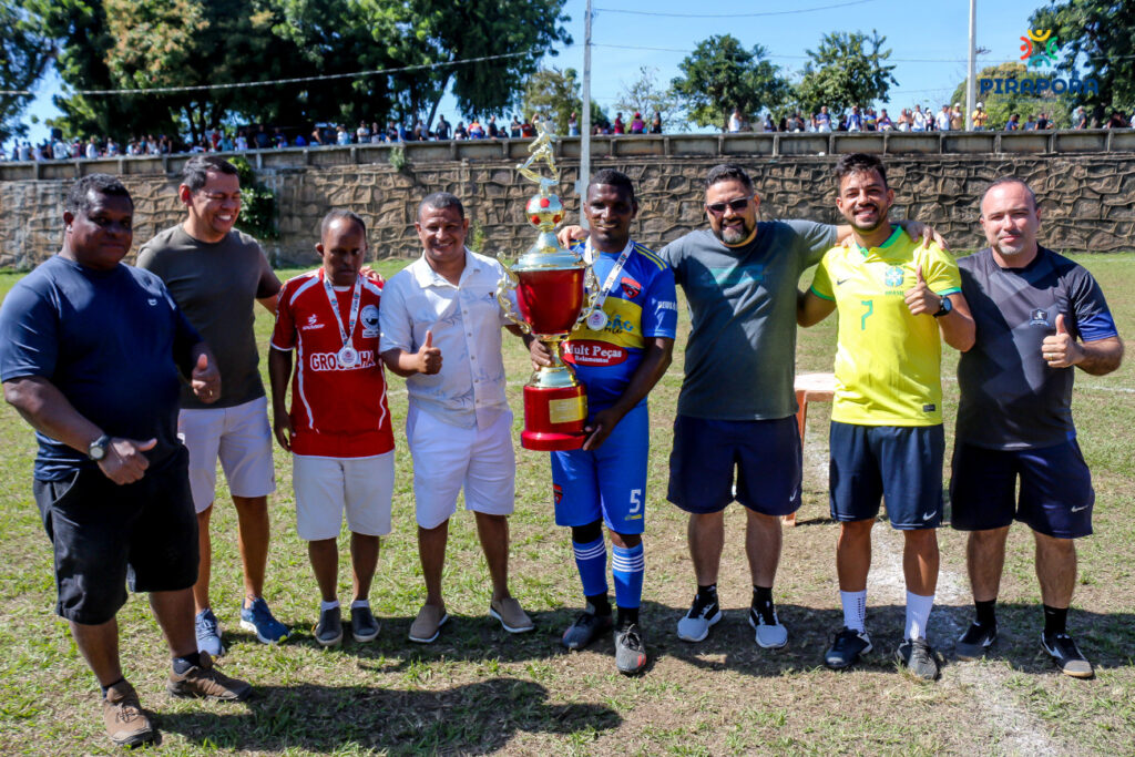 Campeonato Regional Quarentão de Pirapora foi encerrado com “arquibancais” lotada Campeonato Regional Quarentão de Pirapora foi encerrado com “arquibancais” lotada