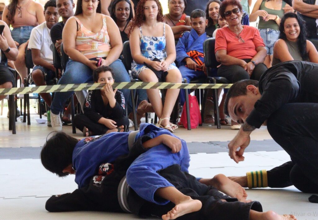 Domingo de jiu-jitsu em Pirapora Domingo de jiu-jitsu em Pirapora