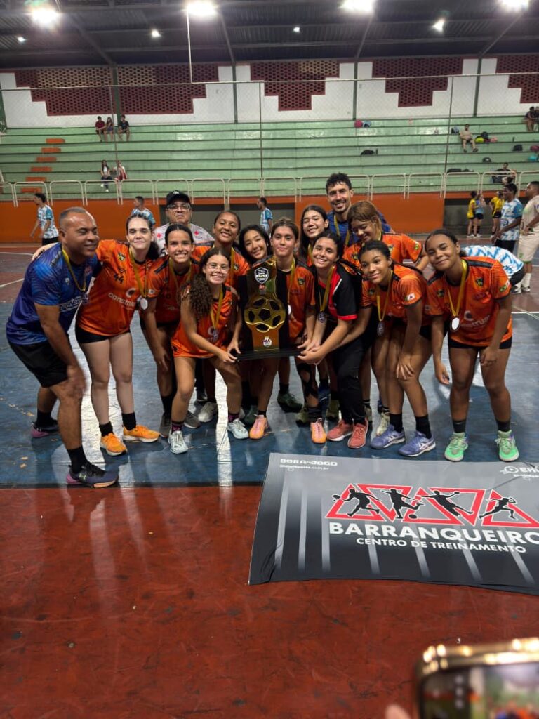 Jovens atletas levam o nome de Pirapora ao topo no Torneio de Férias de Várzea da Palma