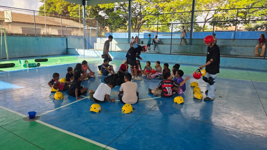 PIRAPORA ACELERA NO ESPORTE: PROJETO ACADEMIA DO SKATE COMEÇA COM GRANDE ADESÃO