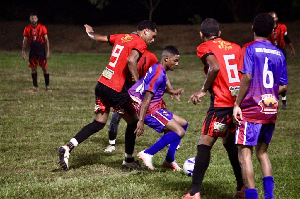 Campeonato Piraporense de Futebol Amador 2026 começa com emoção e reúne mais de 200 atletas no Beira Rio Campeonato Piraporense de Futebol Amador 2026 começa com emoção e reúne mais de 200 atletas no Beira Rio
