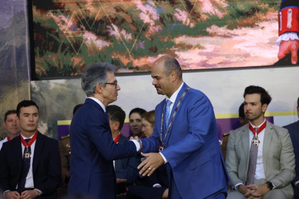 PROCURADORIA DEFENDE ARQUIVAMENTO DE AÇÃO DO PT CONTRA ZEMA E SIMÕES POR DISCURSO EM OURO PRETO PROCURADORIA DEFENDE ARQUIVAMENTO DE AÇÃO DO PT CONTRA ZEMA E SIMÕES POR DISCURSO EM OURO PRETO