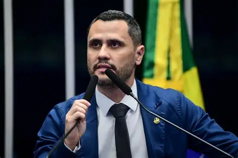 Presidente do Republicanos afirma que Cleitinho não disputará o Governo de Minas e cenário político é redesenhado Presidente do Republicanos afirma que Cleitinho não disputará o Governo de Minas e cenário político é redesenhado
