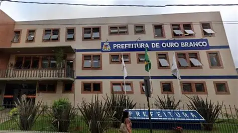 Prefeitura de Ouro Branco reduz salários do prefeito, vice e secretários após queda na arrecadação Prefeitura de Ouro Branco reduz salários do prefeito, vice e secretários após queda na arrecadação